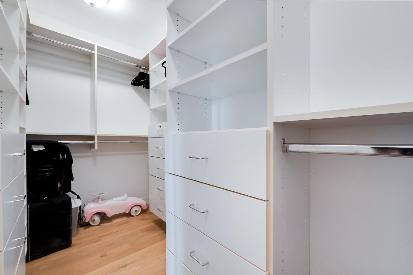 Coconut Grove, Miami-Dade County, 33133, United States, 2 Bedrooms Bedrooms, ,2 BathroomsBathrooms,Residential,For Sale,1919025