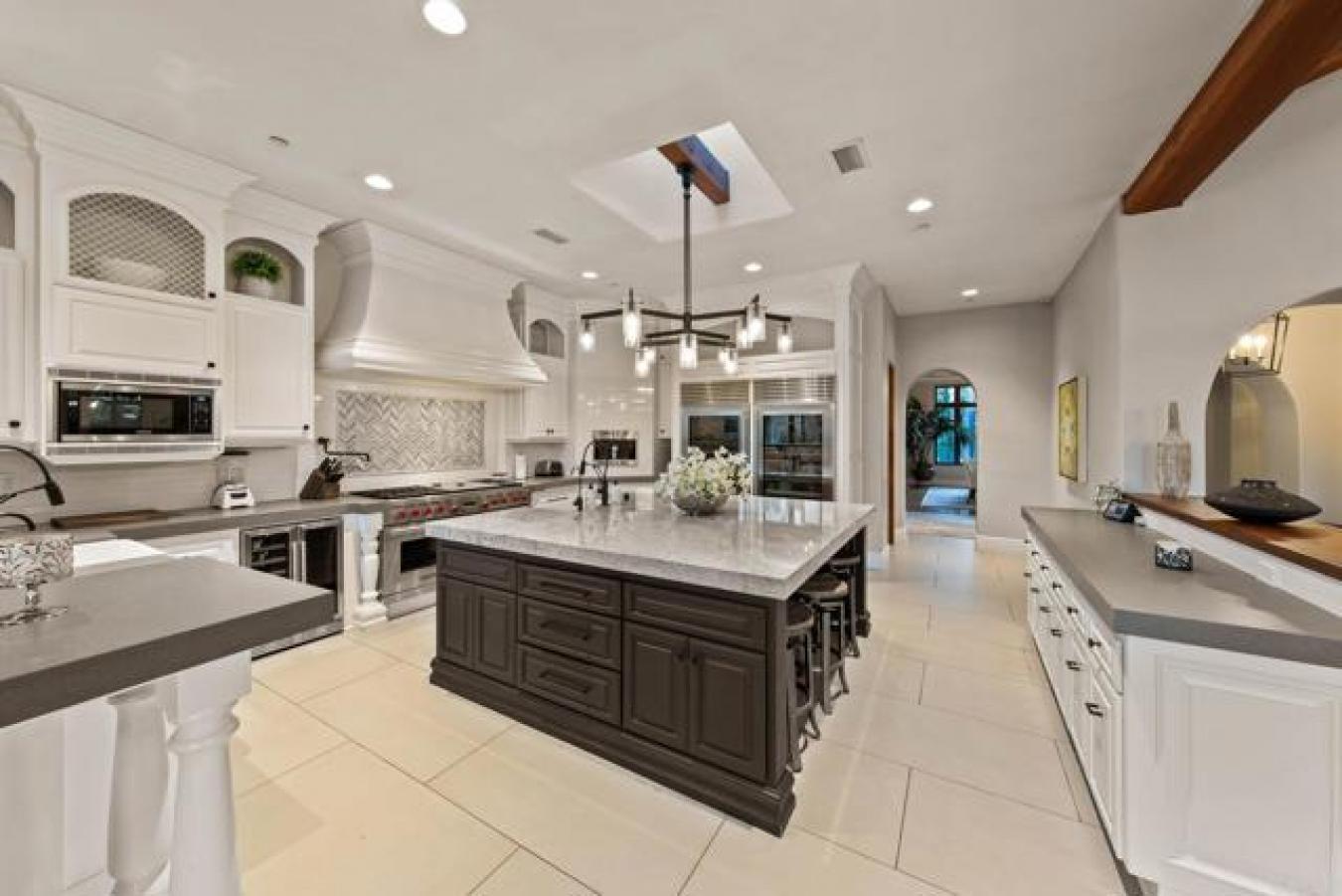 Poway, San Diego, 92064, United States, 6 Bedrooms Bedrooms, ,6 BathroomsBathrooms,Residential,For Sale,1919322