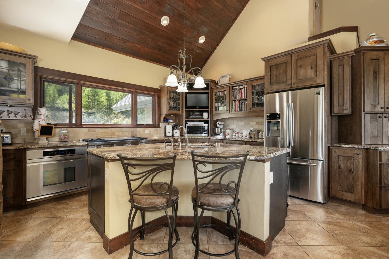 Granby, Grand, 80446, United States, 11 Bedrooms Bedrooms, ,10 BathroomsBathrooms,Residential,For Sale,1933842