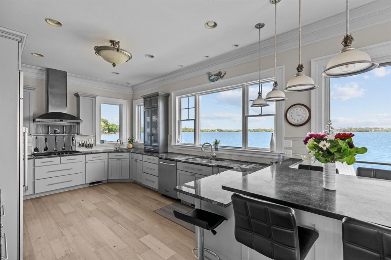 Fall River, Bristol, 02721, United States, 3 Bedrooms Bedrooms, ,2 BathroomsBathrooms,Residential,For Sale,1919317