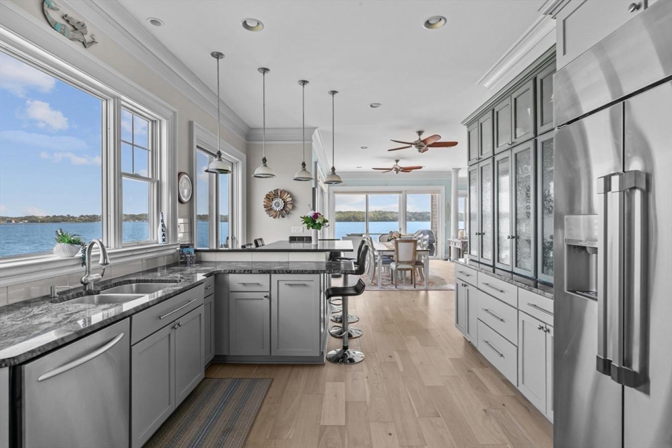 Fall River, Bristol, 02721, United States, 3 Bedrooms Bedrooms, ,2 BathroomsBathrooms,Residential,For Sale,1919317