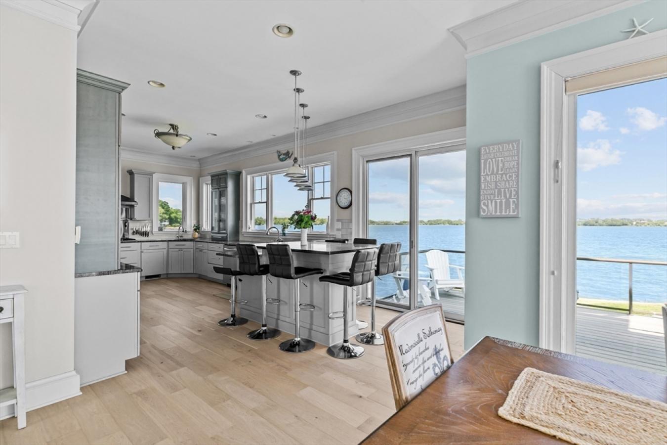 Fall River, Bristol, 02721, United States, 3 Bedrooms Bedrooms, ,2 BathroomsBathrooms,Residential,For Sale,1919317