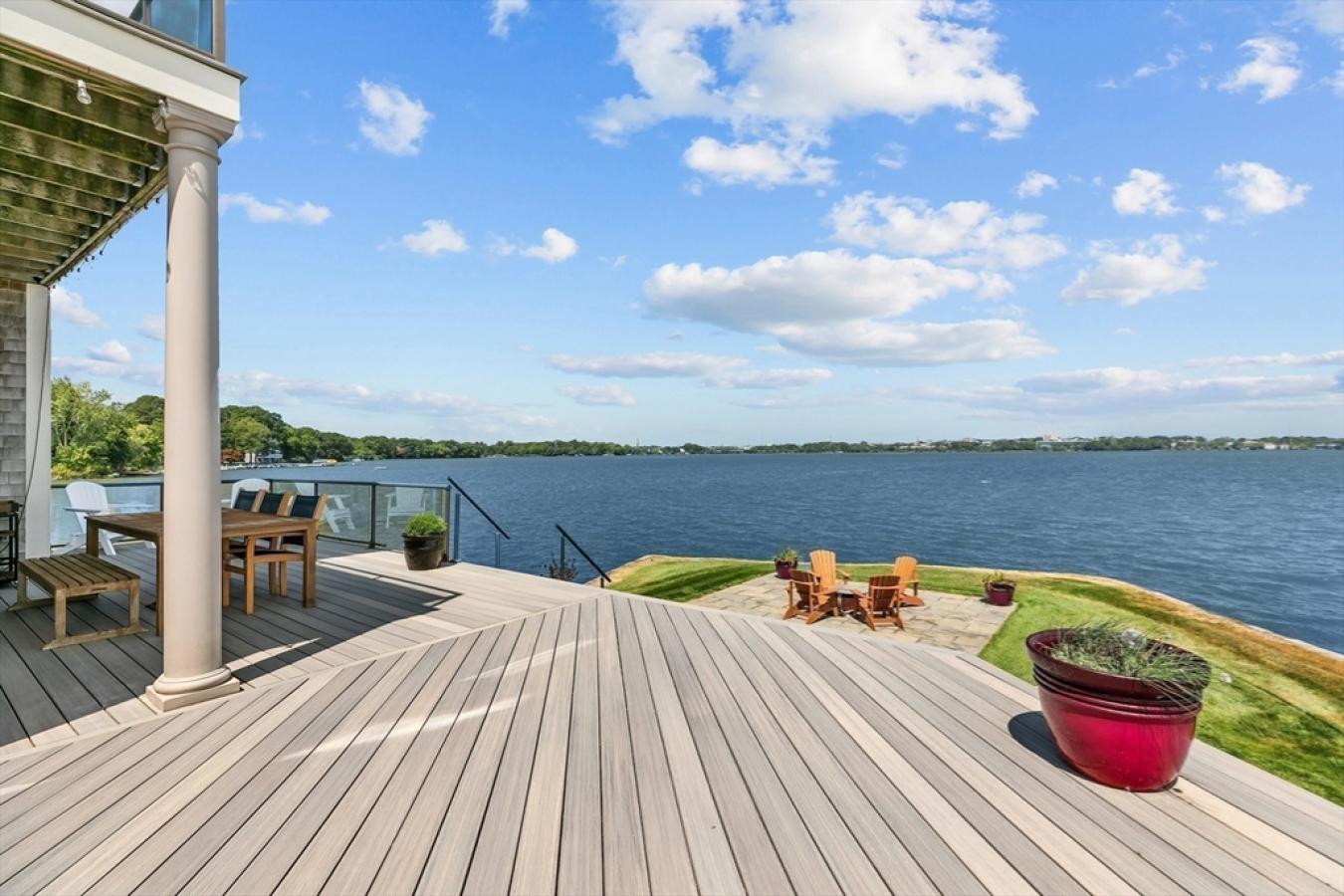 Fall River, Bristol, 02721, United States, 3 Bedrooms Bedrooms, ,2 BathroomsBathrooms,Residential,For Sale,1919317