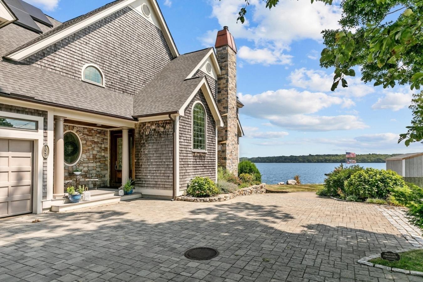 Fall River, Bristol, 02721, United States, 3 Bedrooms Bedrooms, ,2 BathroomsBathrooms,Residential,For Sale,1919317