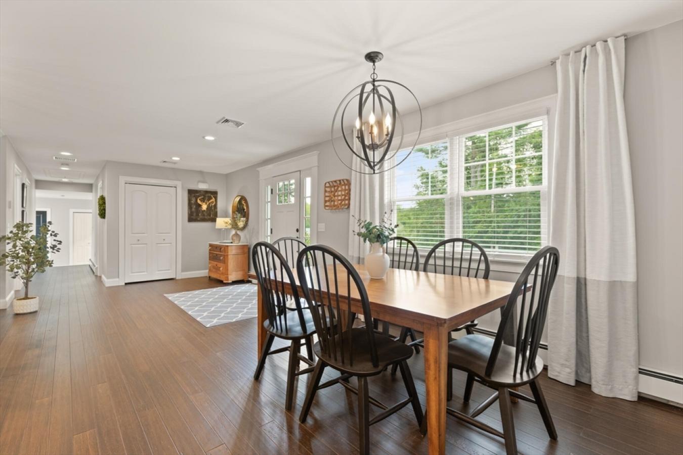 Middleboro, Plymouth, 02346, United States, 3 Bedrooms Bedrooms, ,2 BathroomsBathrooms,Residential,For Sale,1919316