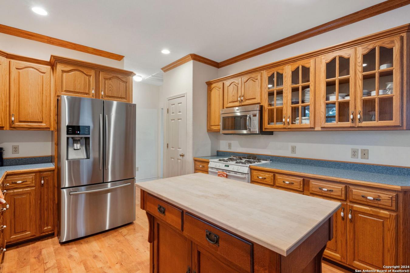 Boerne, Kendall, 78006, United States, 3 Bedrooms Bedrooms, ,2 BathroomsBathrooms,Residential,For Sale,1919315