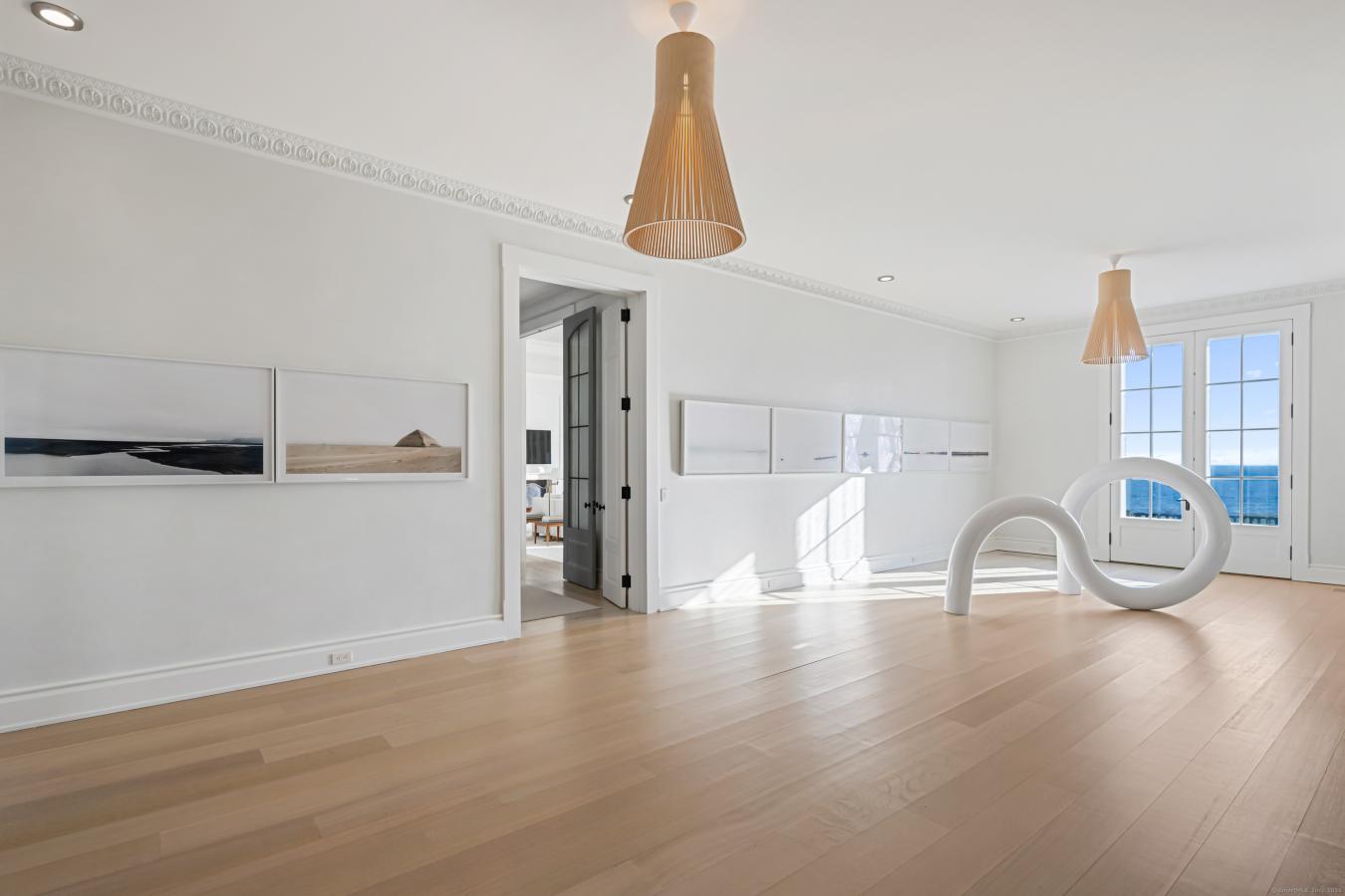 Fairfield, Connecticut, 06824, United States, 6 Bedrooms Bedrooms, ,7 BathroomsBathrooms,Residential,For Sale,1919313