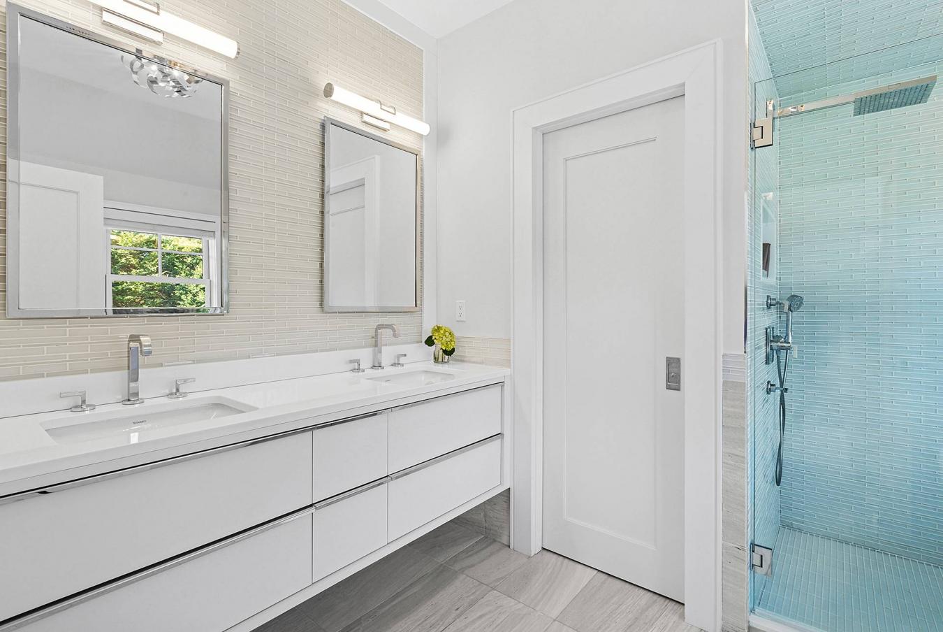 Village of East Hampton, New York, 11937, United States, 5 Bedrooms Bedrooms, ,5 BathroomsBathrooms,Residential,For Sale,1919308