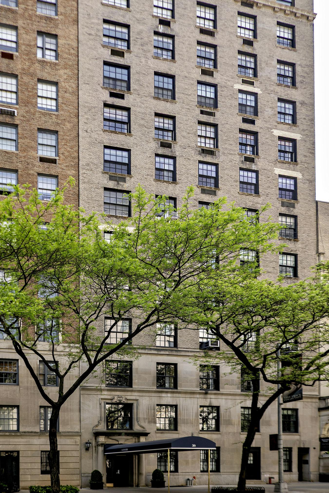 New York, New York, 10021, United States, 3 Bedrooms Bedrooms, ,3 BathroomsBathrooms,Residential,For Sale,1919306