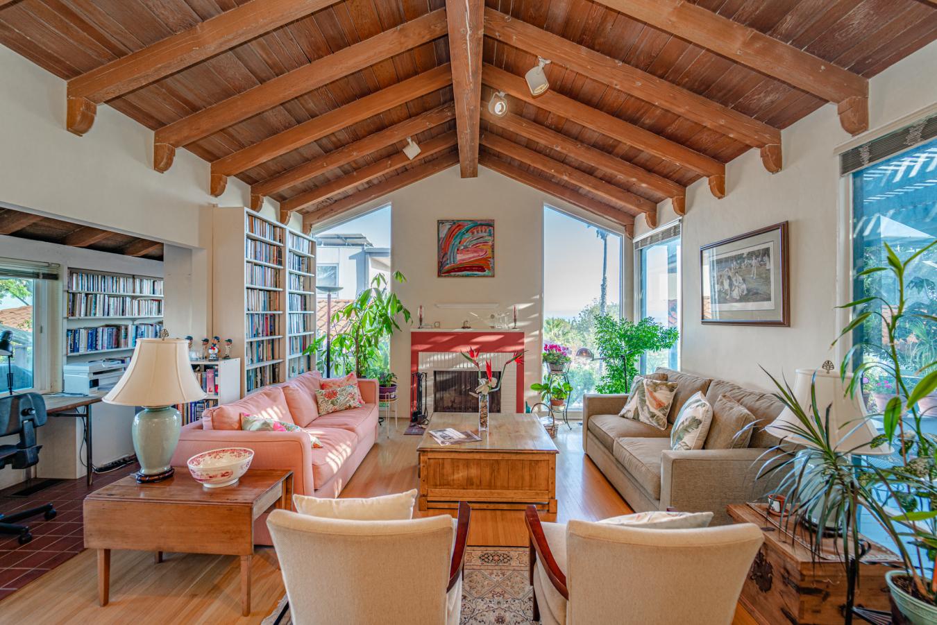 2646 Creston Drive, Los Angeles, CA, 90068, United States, 2 Bedrooms Bedrooms, ,2 BathroomsBathrooms,Residential,For Sale,2646 Creston Drive,1121394