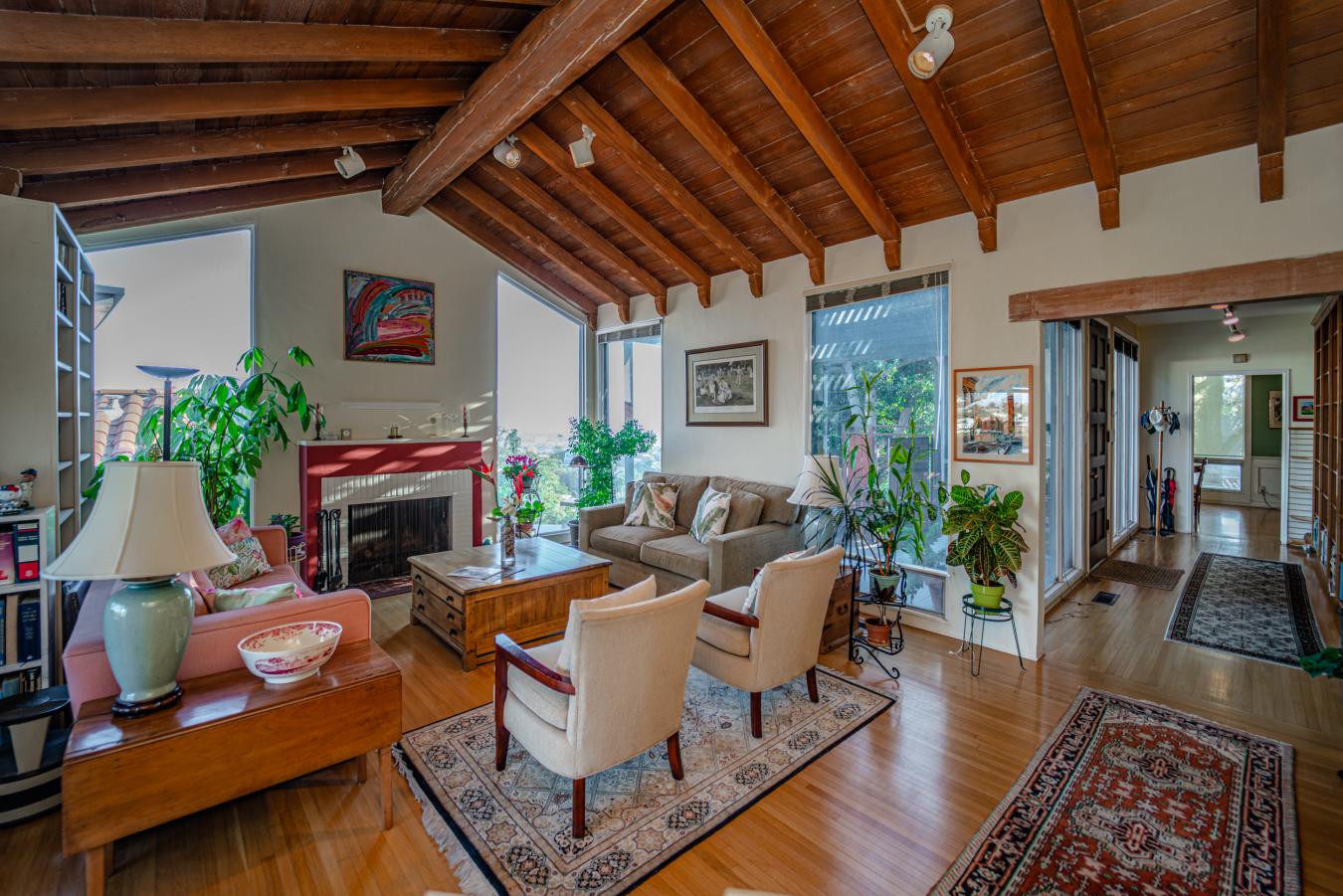 2646 Creston Drive, Los Angeles, CA, 90068, United States, 2 Bedrooms Bedrooms, ,2 BathroomsBathrooms,Residential,For Sale,2646 Creston Drive,1121394