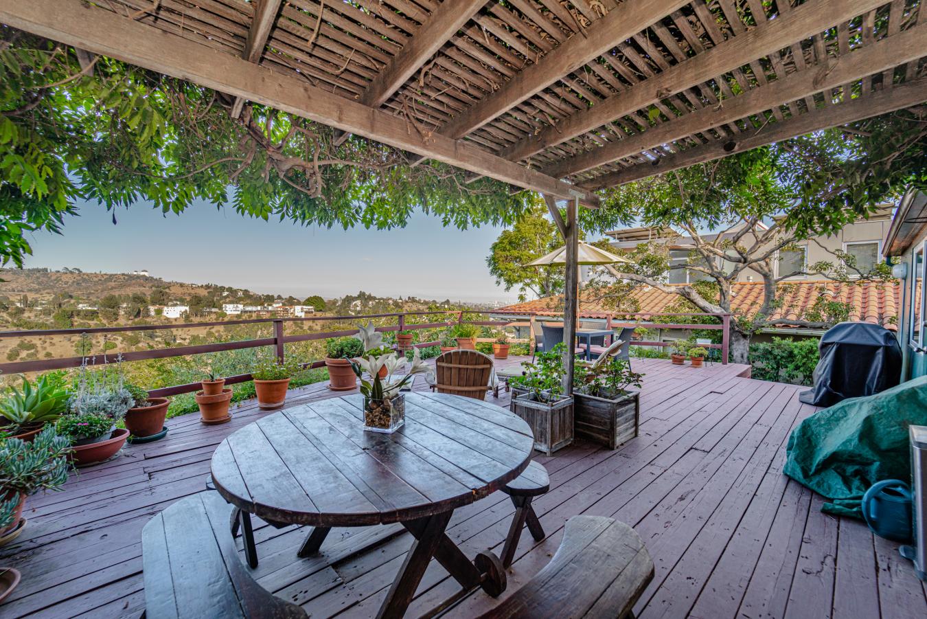 2646 Creston Drive, Los Angeles, CA, 90068, United States, 2 Bedrooms Bedrooms, ,2 BathroomsBathrooms,Residential,For Sale,2646 Creston Drive,1121394