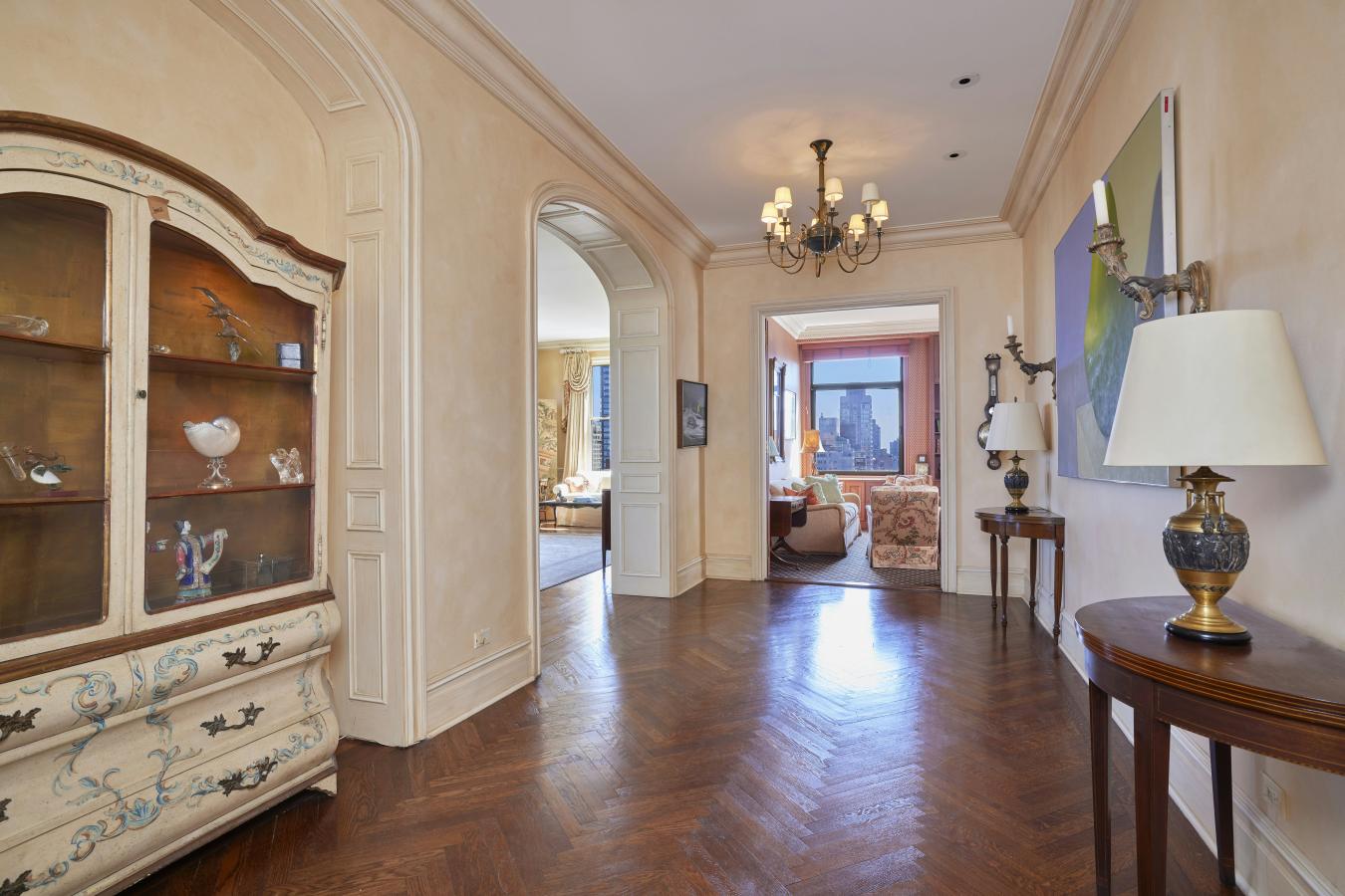 New York, New York, 10065, United States, 3 Bedrooms Bedrooms, ,2 BathroomsBathrooms,Residential,For Sale,1919301