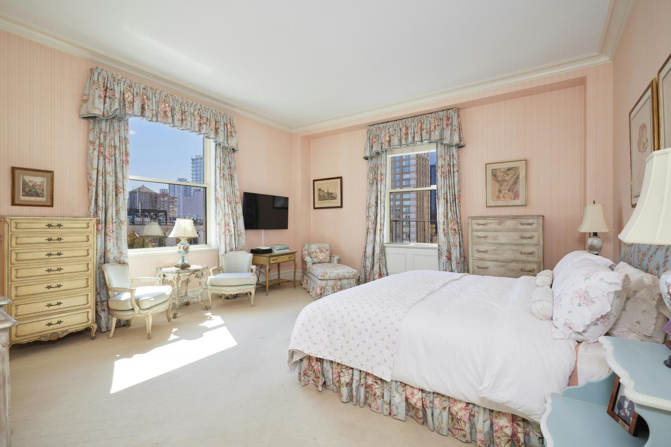 New York, New York, 10065, United States, 3 Bedrooms Bedrooms, ,2 BathroomsBathrooms,Residential,For Sale,1919301