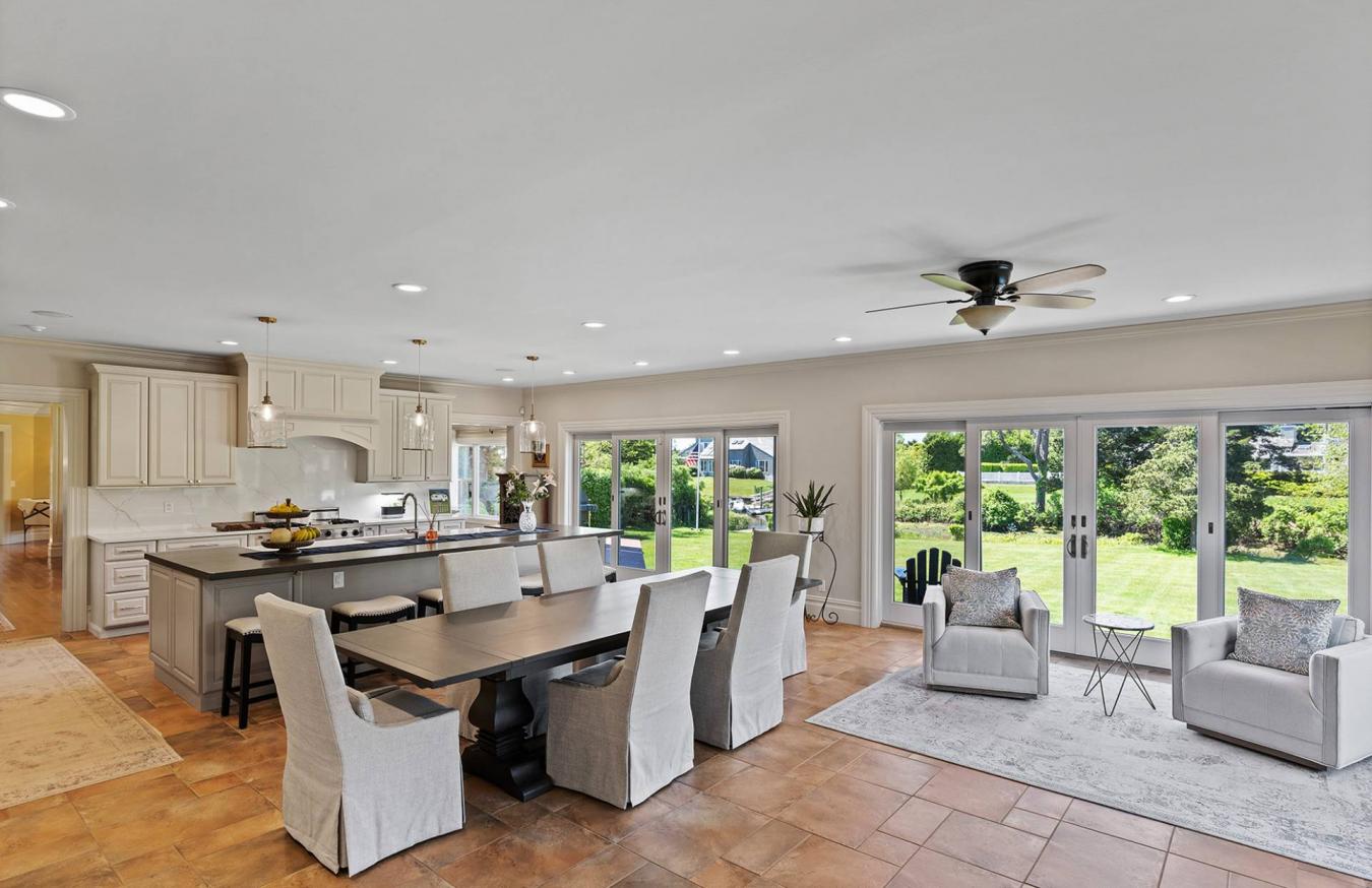 Remsenburg, New York, 11960, United States, 4 Bedrooms Bedrooms, ,3 BathroomsBathrooms,Residential,For Sale,1919300