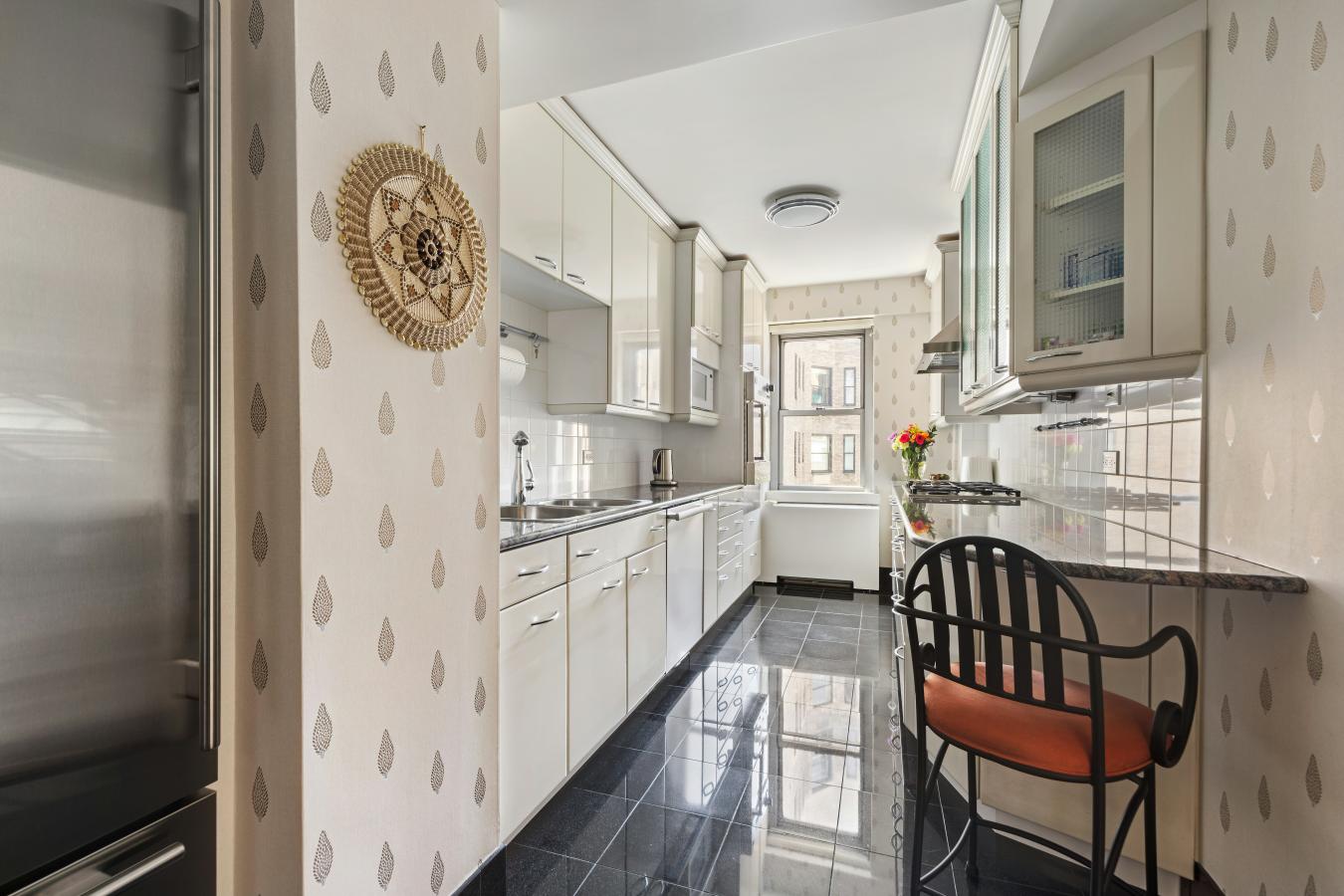 New York, New York, 10065, United States, 2 Bedrooms Bedrooms, ,2 BathroomsBathrooms,Residential,For Sale,1919294