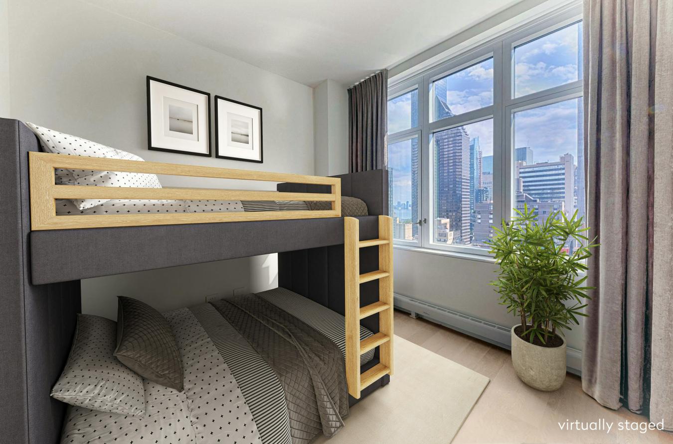 New York, New York, 10022, United States, 3 Bedrooms Bedrooms, ,3 BathroomsBathrooms,Residential,For Sale,1919293