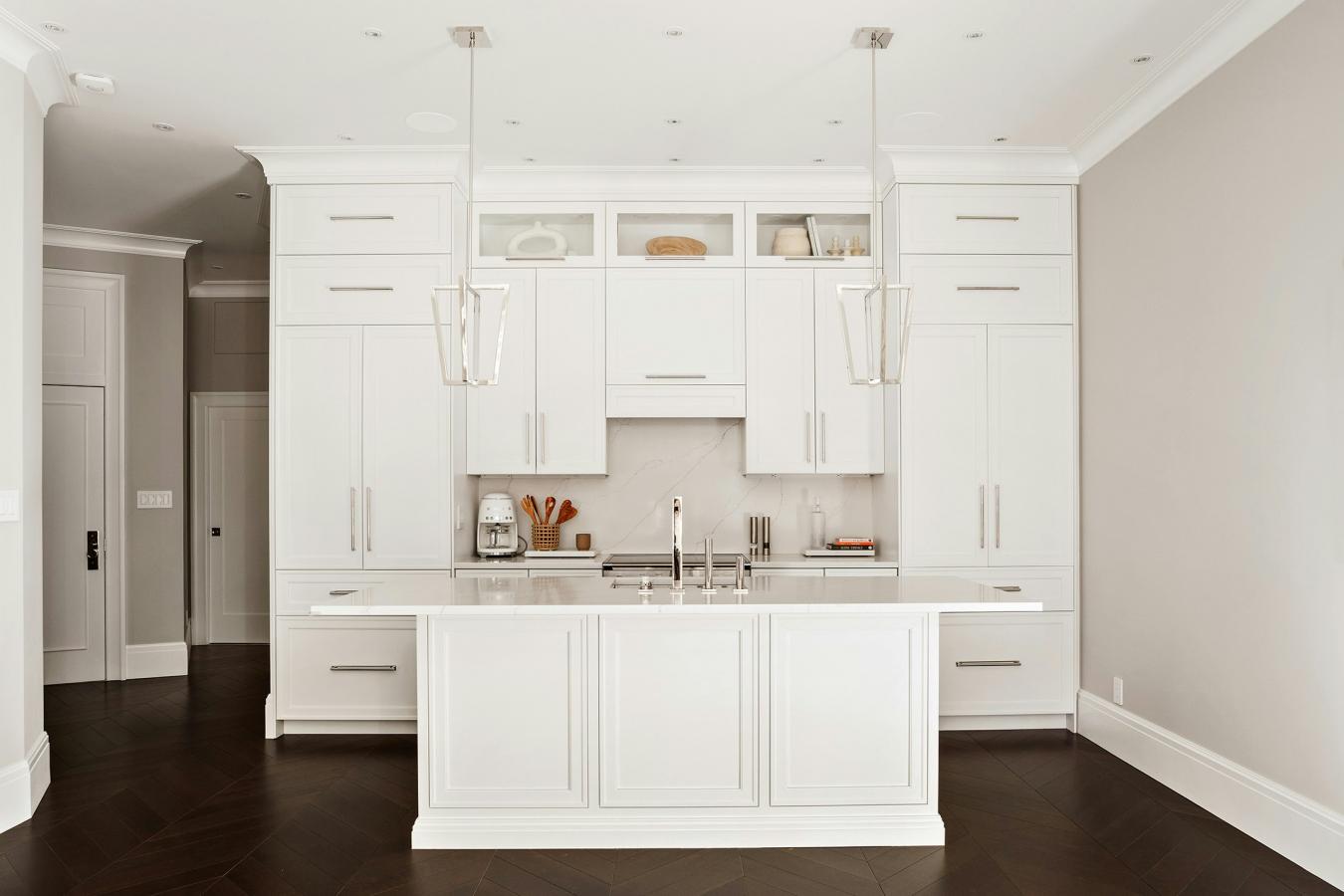 New York, New York, 10023, United States, 3 Bedrooms Bedrooms, ,3 BathroomsBathrooms,Residential,For Sale,1919290