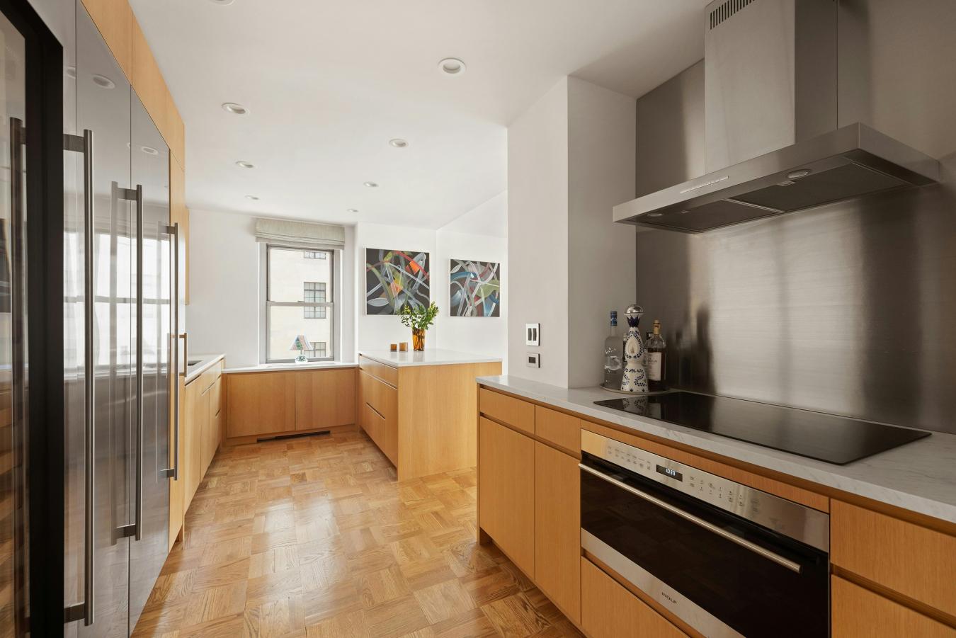New York, New York, 10065, United States, 2 Bedrooms Bedrooms, ,2 BathroomsBathrooms,Residential,For Sale,1919288