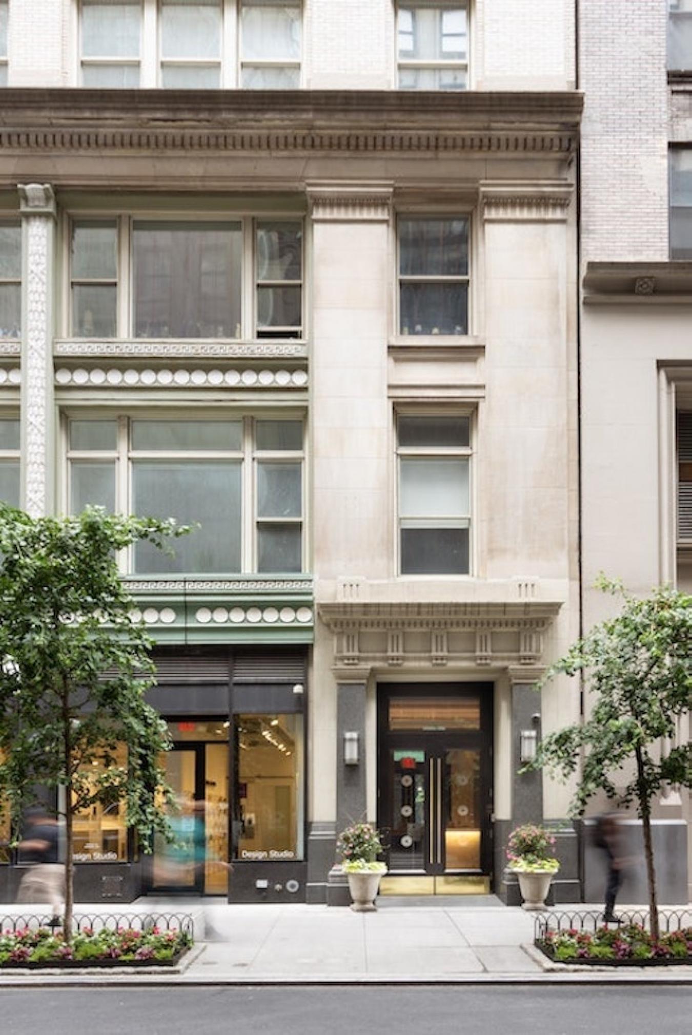 Flatiron, New York, 10010, United States, 2 Bedrooms Bedrooms, ,2 BathroomsBathrooms,Residential,For Sale,1919276