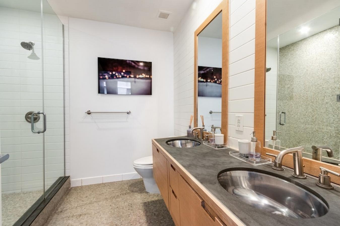 Flatiron, New York, 10010, United States, 2 Bedrooms Bedrooms, ,2 BathroomsBathrooms,Residential,For Sale,1919276