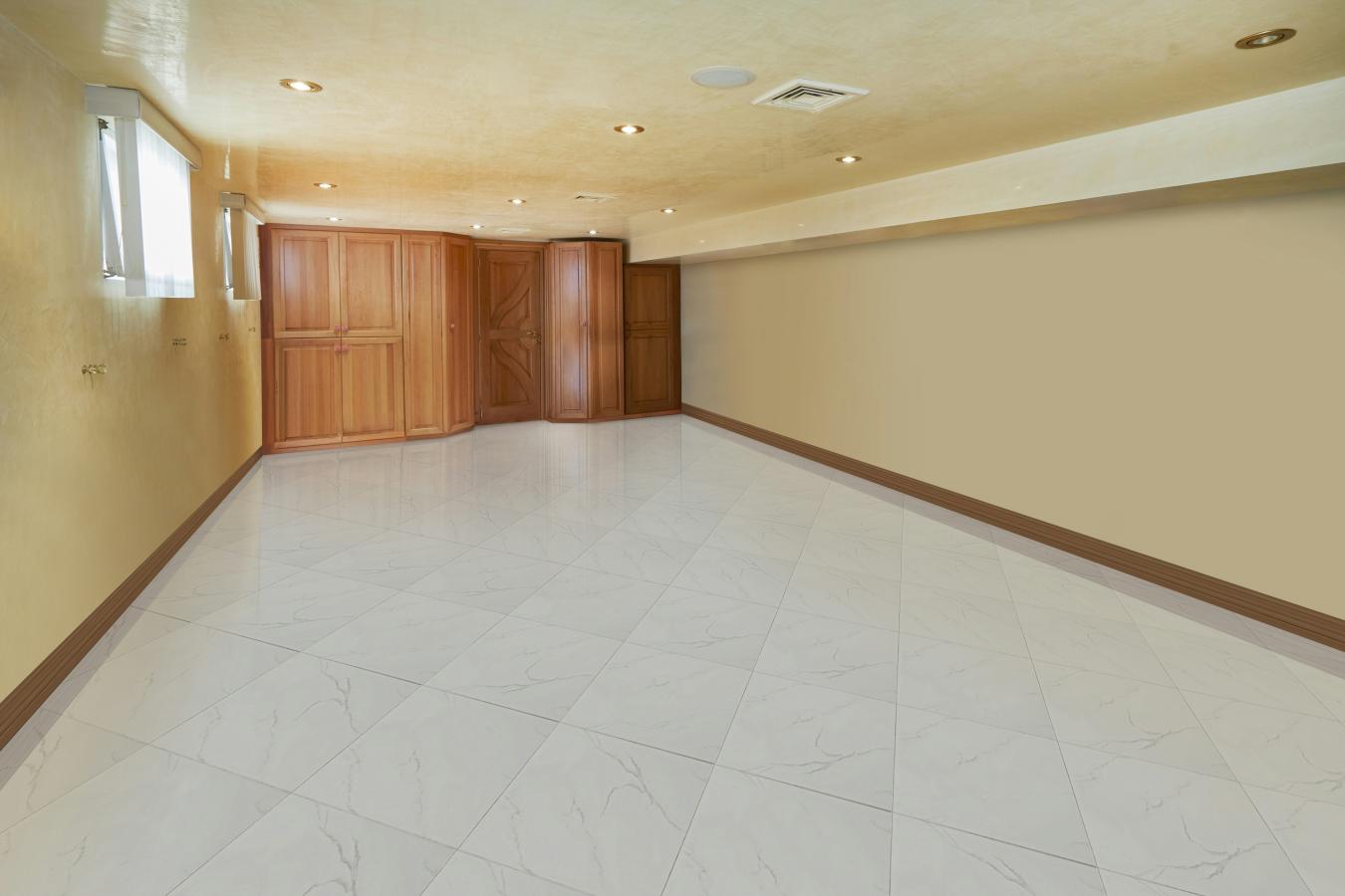 Dyker Heights, New York, 11228, United States, 3 Bedrooms Bedrooms, ,2 BathroomsBathrooms,Residential,For Sale,1919270