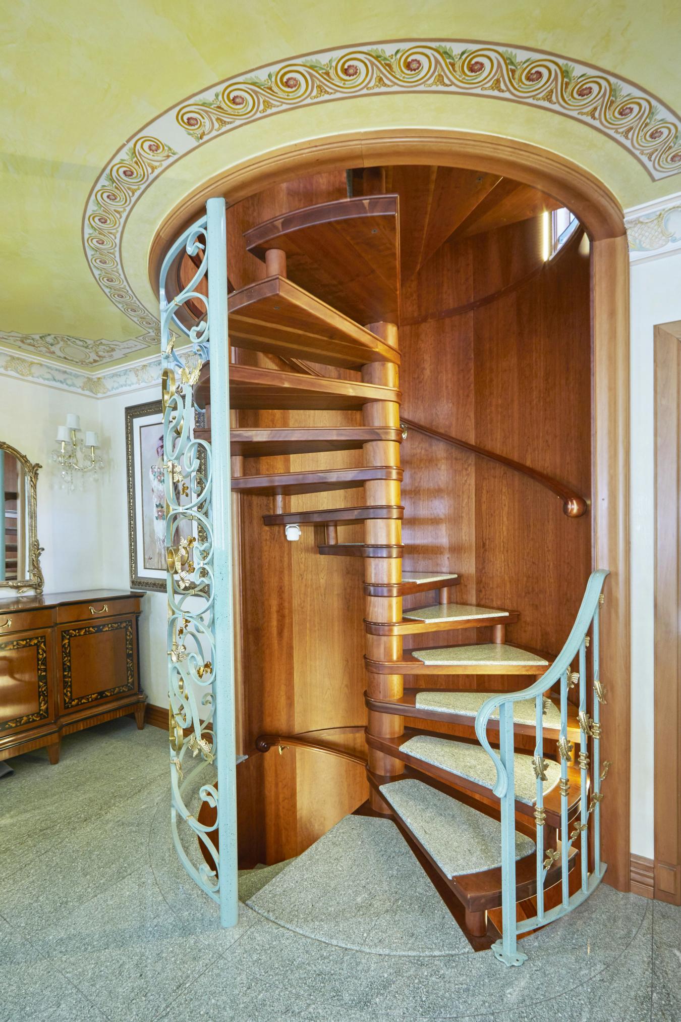 Dyker Heights, New York, 11228, United States, 3 Bedrooms Bedrooms, ,2 BathroomsBathrooms,Residential,For Sale,1919270