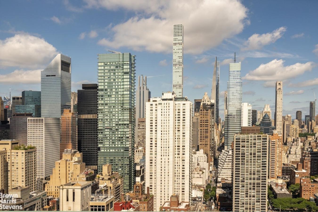 New York, New York, 10022, United States, 2 Bedrooms Bedrooms, ,2 BathroomsBathrooms,Residential,For Sale,1919268