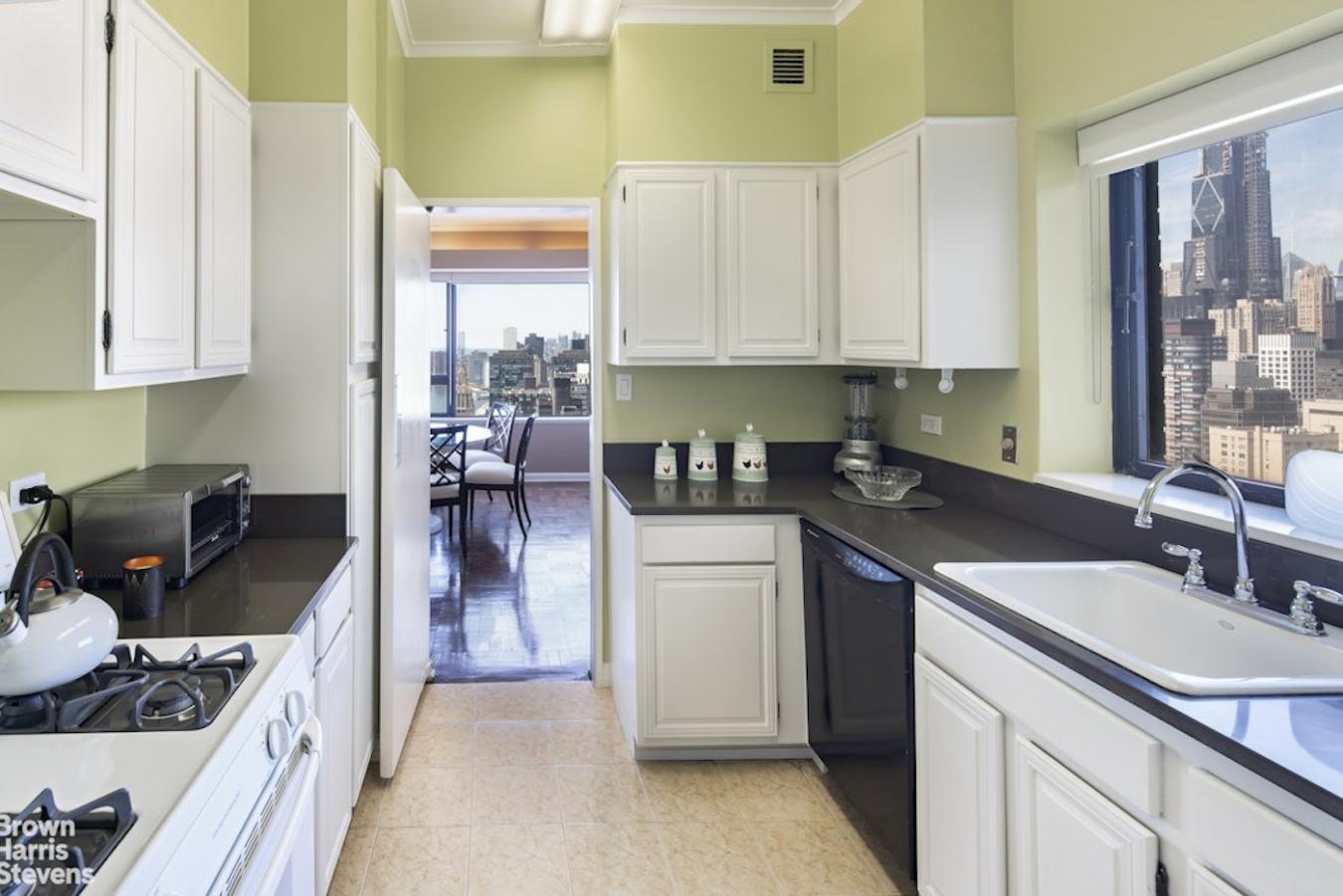 New York, New York, 10022, United States, 2 Bedrooms Bedrooms, ,2 BathroomsBathrooms,Residential,For Sale,1919268