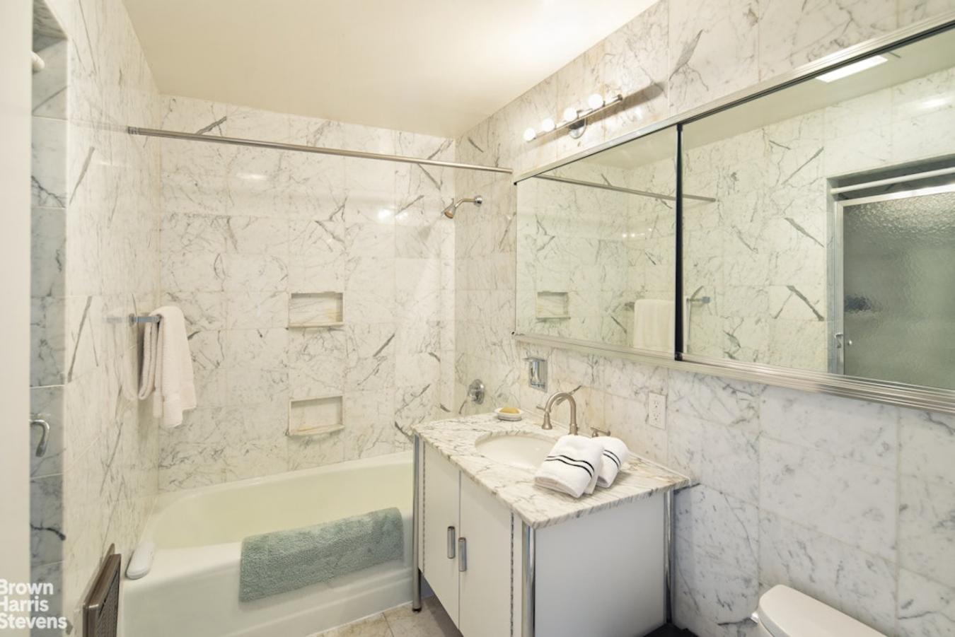 New York, New York, 10022, United States, 2 Bedrooms Bedrooms, ,2 BathroomsBathrooms,Residential,For Sale,1919268