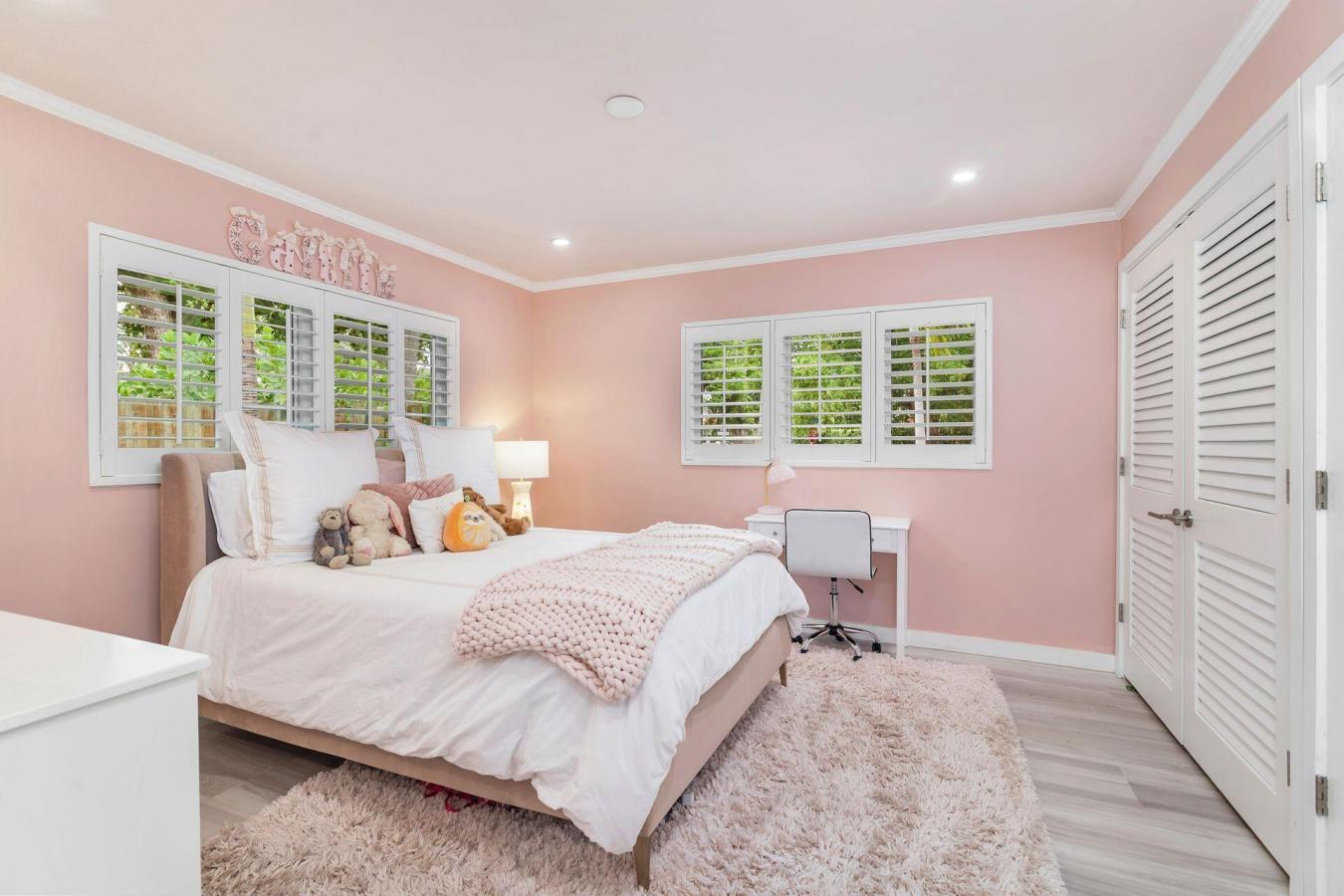 West Palm Beach, Florida, 33405, United States, 3 Bedrooms Bedrooms, ,2 BathroomsBathrooms,Residential,For Sale,1919264