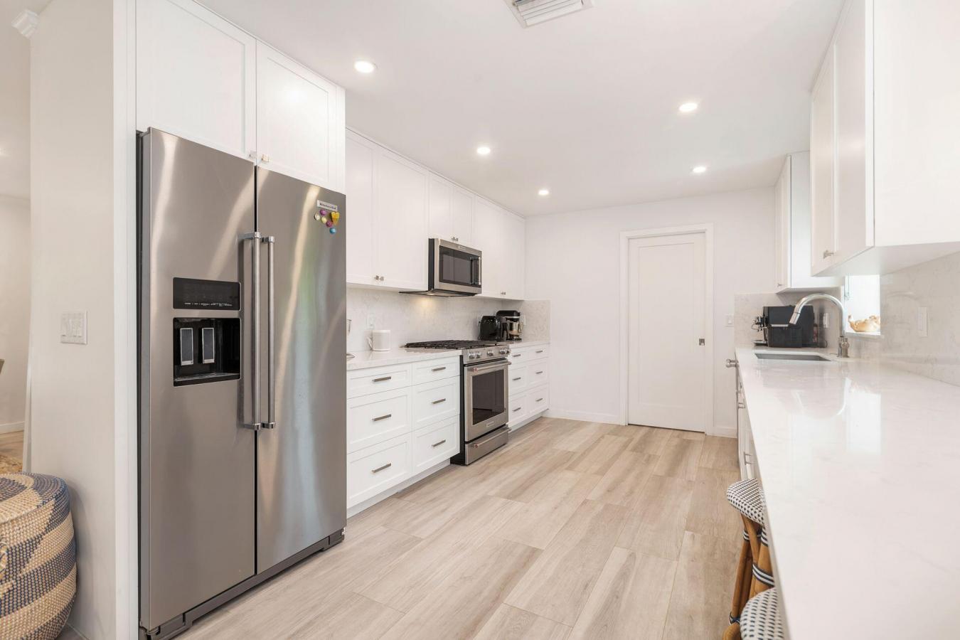 West Palm Beach, Florida, 33405, United States, 3 Bedrooms Bedrooms, ,2 BathroomsBathrooms,Residential,For Sale,1919264