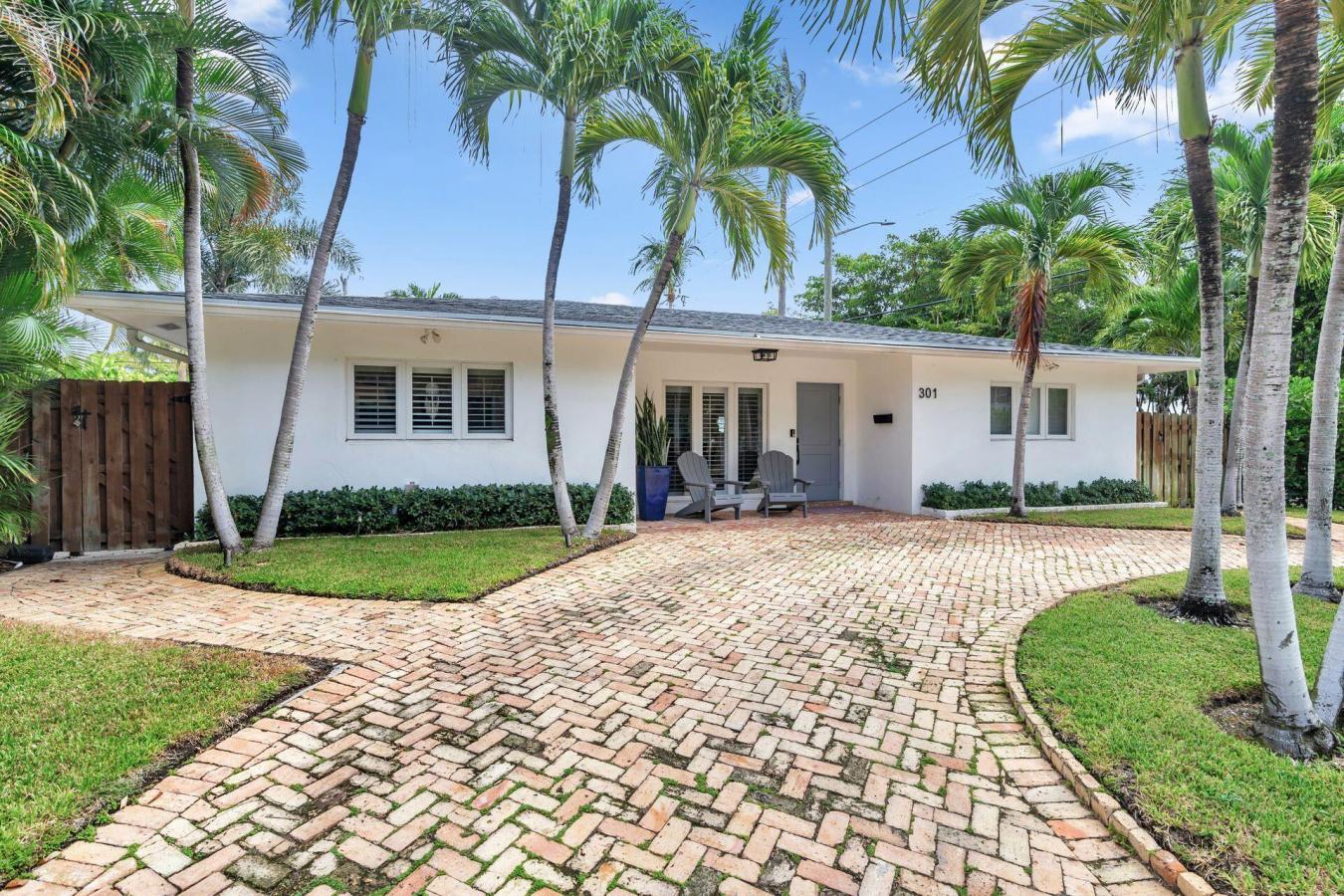 West Palm Beach, Florida, 33405, United States, 3 Bedrooms Bedrooms, ,2 BathroomsBathrooms,Residential,For Sale,1919264