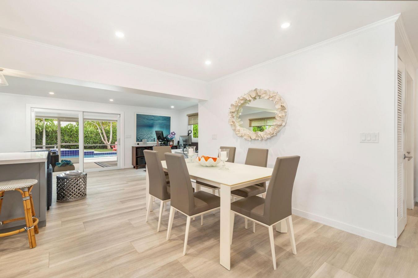 West Palm Beach, Florida, 33405, United States, 3 Bedrooms Bedrooms, ,2 BathroomsBathrooms,Residential,For Sale,1919264