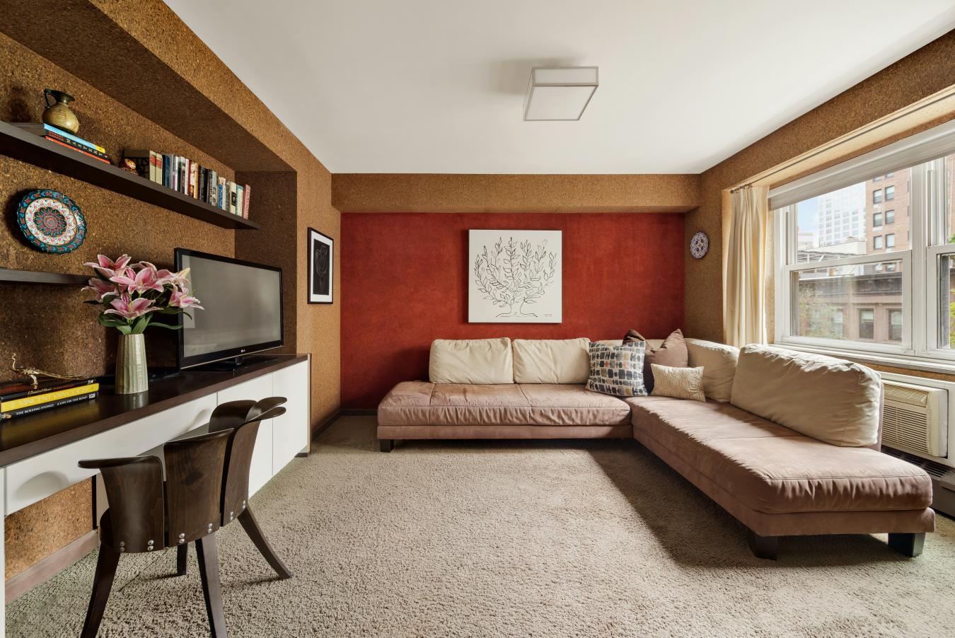 New York, New York, 10021, United States, 2 Bedrooms Bedrooms, ,2 BathroomsBathrooms,Residential,For Sale,1919261