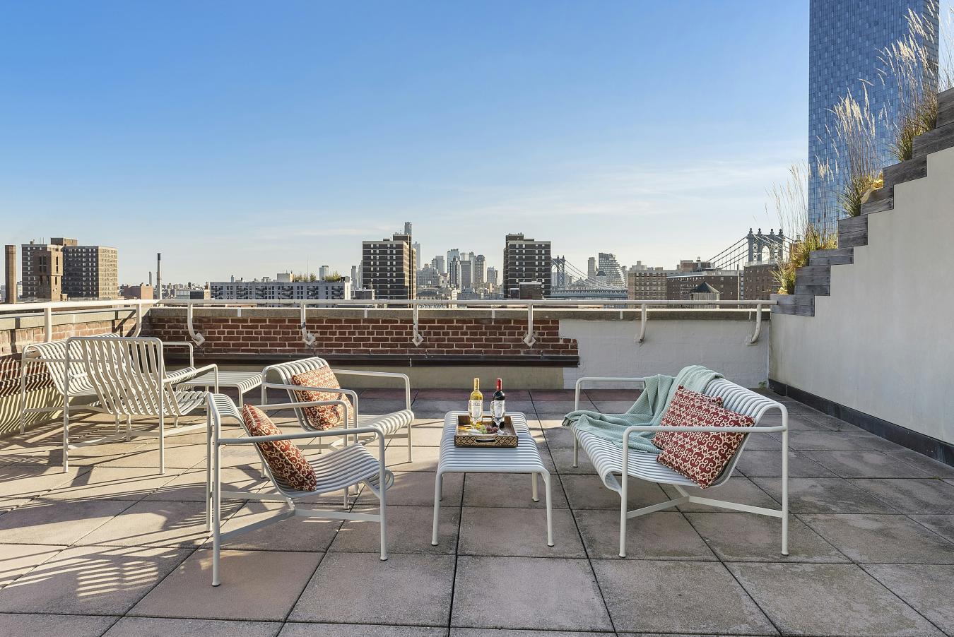 Lower East Side, New York, 10002, United States, 1 Bedroom Bedrooms, ,1 BathroomBathrooms,Residential,For Sale,1919254