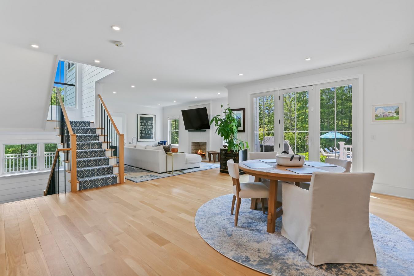 Fairfield, Connecticut, 06824, United States, 5 Bedrooms Bedrooms, ,3 BathroomsBathrooms,Residential,For Sale,1919249