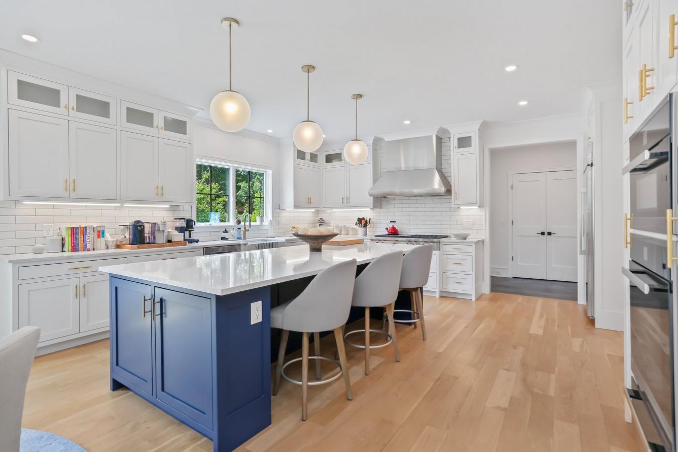 Fairfield, Connecticut, 06824, United States, 5 Bedrooms Bedrooms, ,3 BathroomsBathrooms,Residential,For Sale,1919249