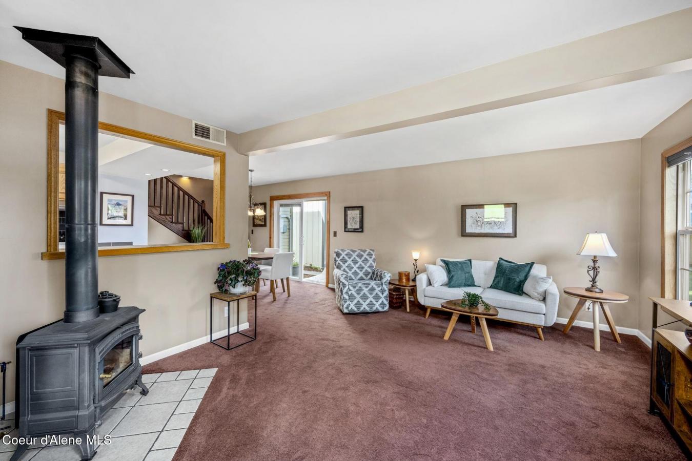 Coeur d'Alene, Kootenai, 83814, United States, 3 Bedrooms Bedrooms, ,2 BathroomsBathrooms,Residential,For Sale,1920180