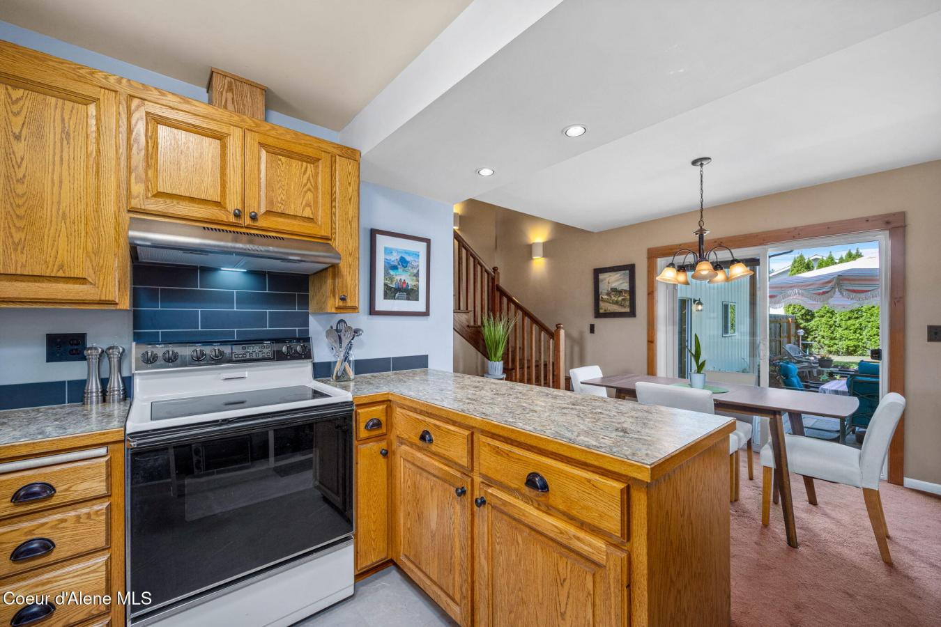 Coeur d'Alene, Kootenai, 83814, United States, 3 Bedrooms Bedrooms, ,2 BathroomsBathrooms,Residential,For Sale,1920180