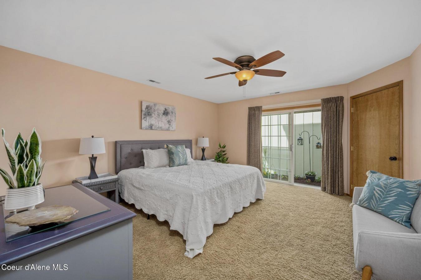 Coeur d'Alene, Kootenai, 83814, United States, 3 Bedrooms Bedrooms, ,2 BathroomsBathrooms,Residential,For Sale,1920180