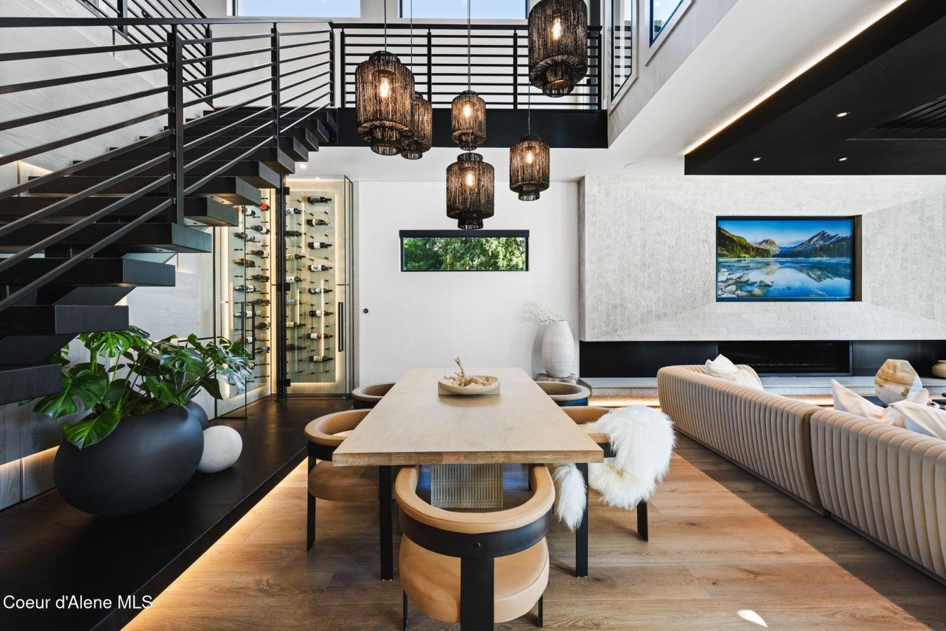 Coeur d'Alene, Kootenai, 83814, United States, 4 Bedrooms Bedrooms, ,4 BathroomsBathrooms,Residential,For Sale,1920181