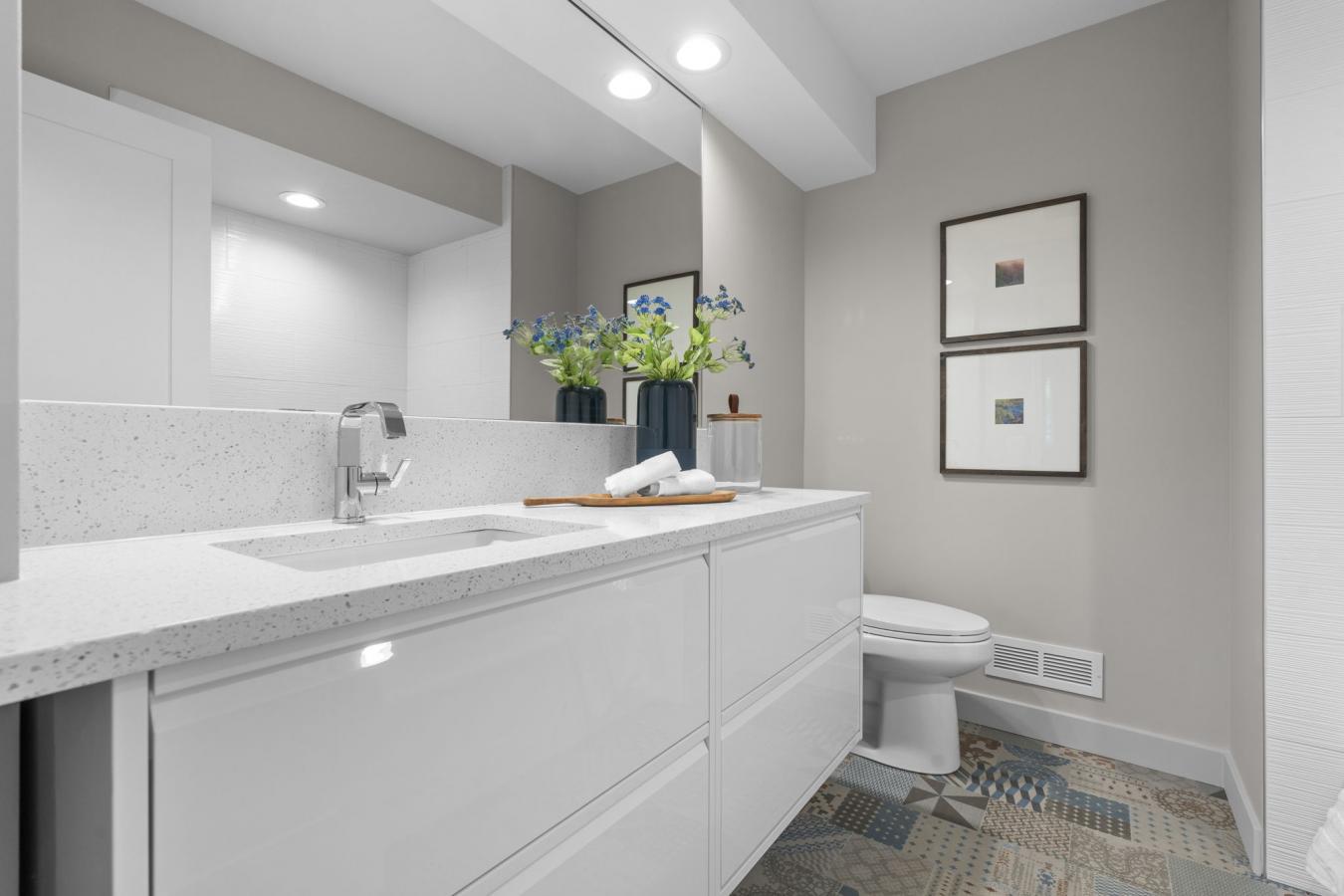 Edina, Hennepin, 55435, United States, 4 Bedrooms Bedrooms, ,3 BathroomsBathrooms,Residential,For Sale,1920182