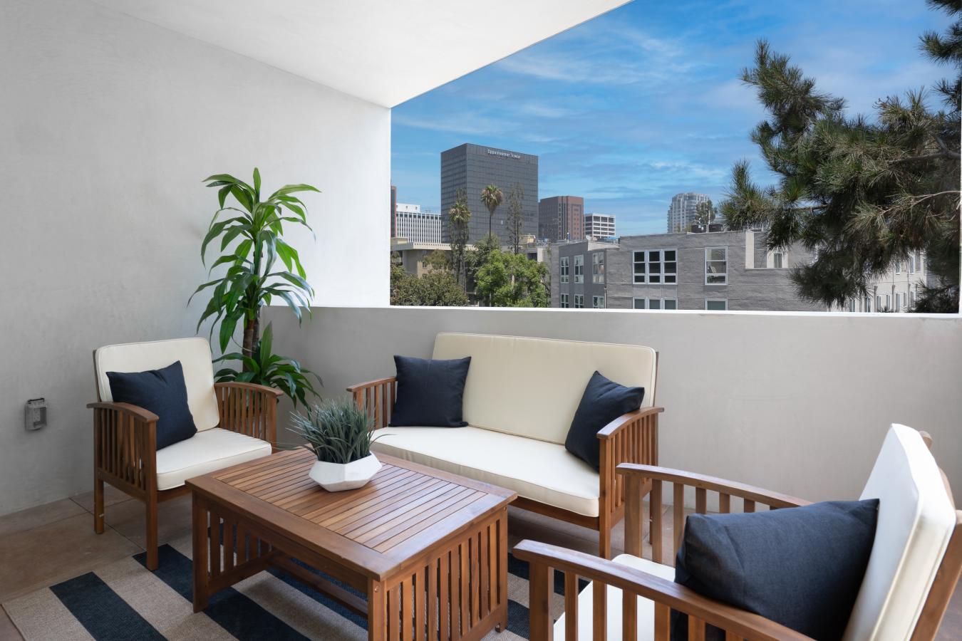Los Angeles, California, 90024, United States, 2 Bedrooms Bedrooms, ,2 BathroomsBathrooms,Residential,For Sale,1919247