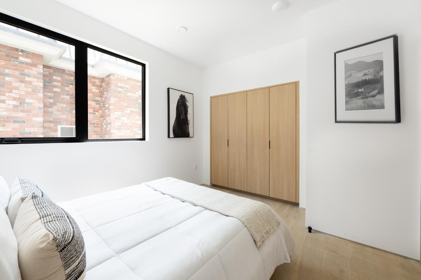 Los Angeles, California, 90024, United States, 2 Bedrooms Bedrooms, ,2 BathroomsBathrooms,Residential,For Sale,1919247