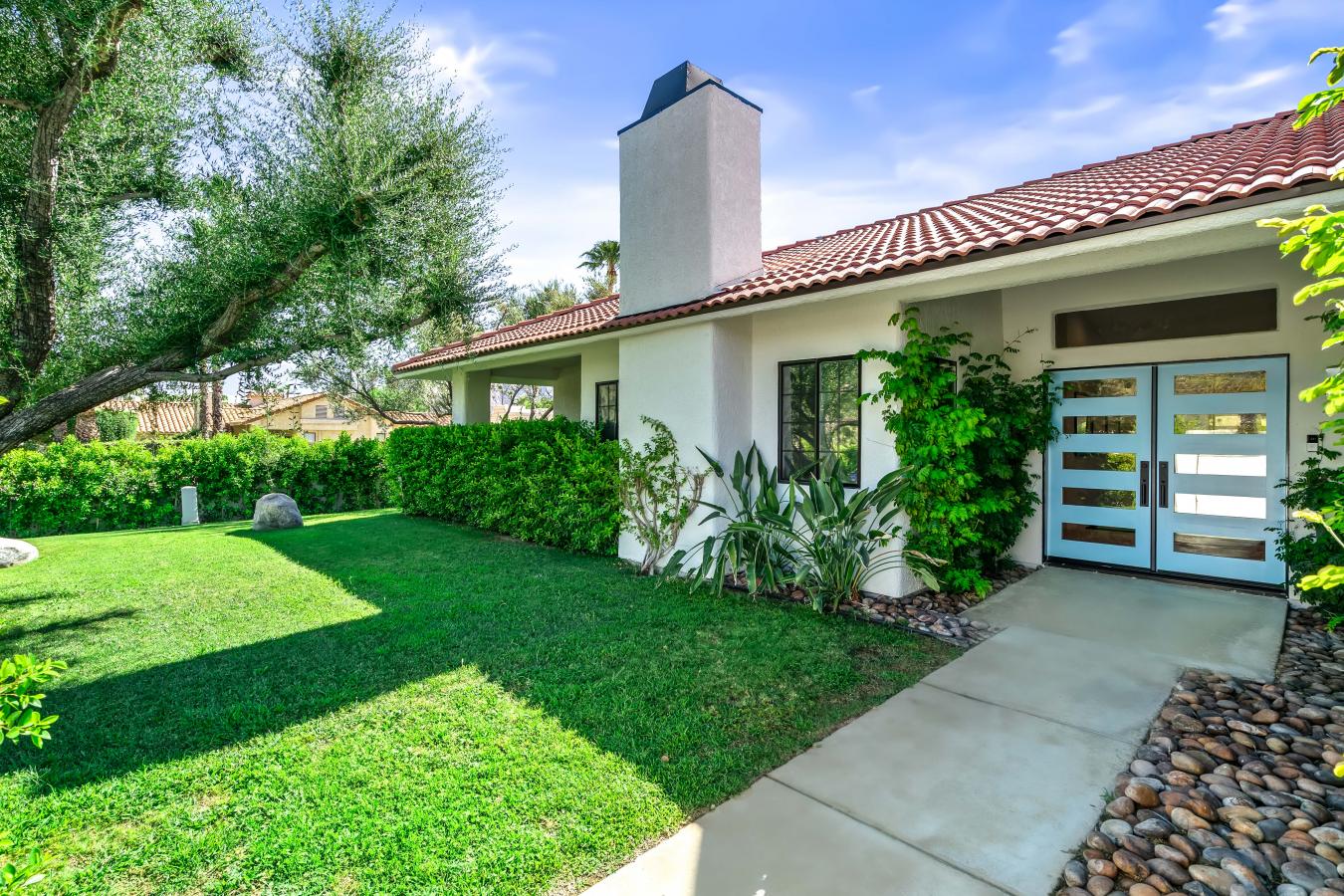 Palm Springs, California, 92262, United States, 2 Bedrooms Bedrooms, ,1 BathroomBathrooms,Residential,For Sale,1919244