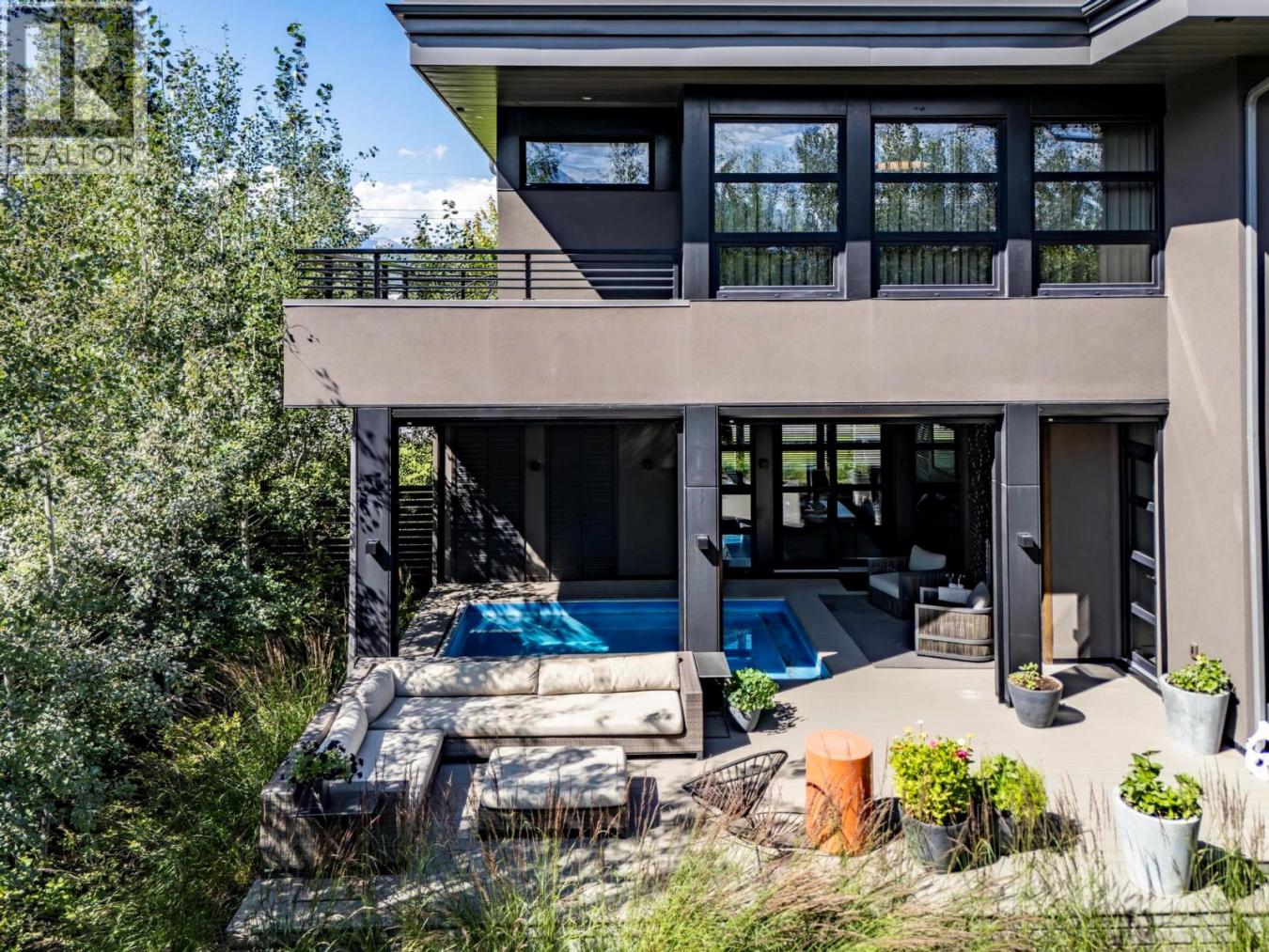 Golden, BC, V0A1H0, Canada, 5 Bedrooms Bedrooms, ,3 BathroomsBathrooms,Residential,For Sale,1920175