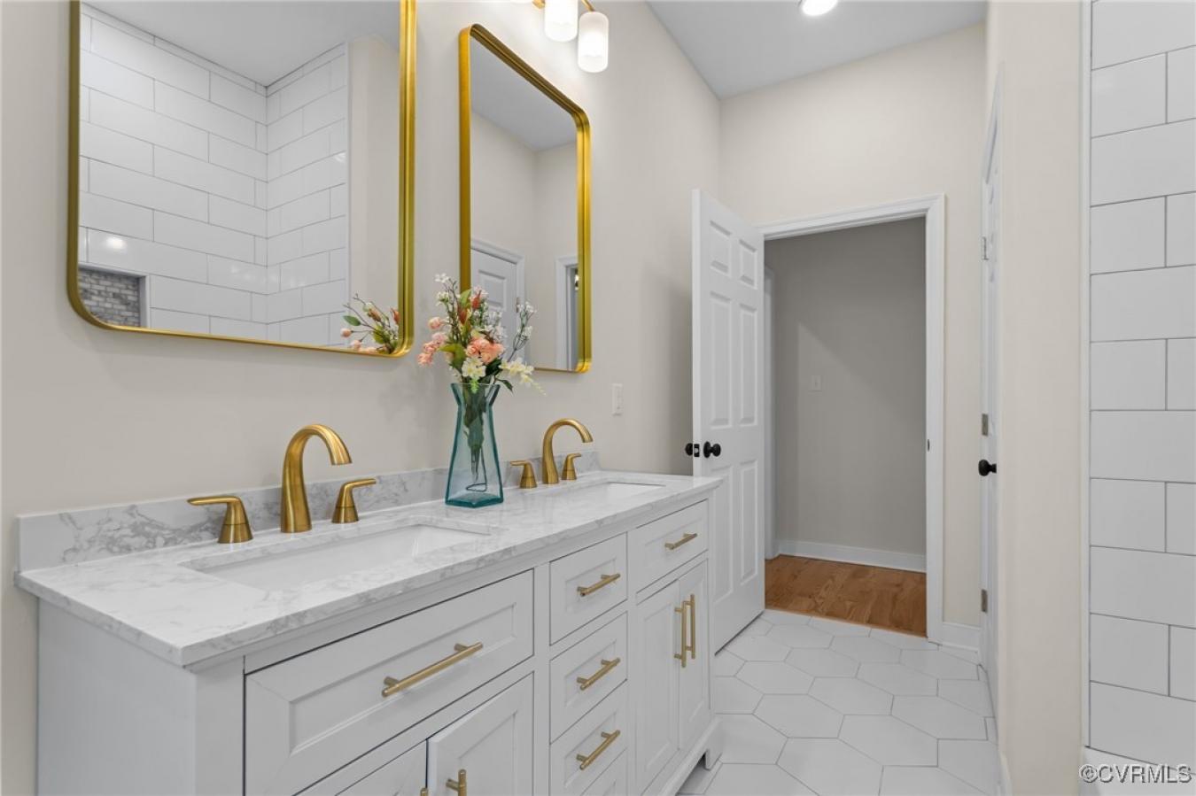 Midlothian, Chesterfield, 23114, United States, 5 Bedrooms Bedrooms, ,3 BathroomsBathrooms,Residential,For Sale,1922229