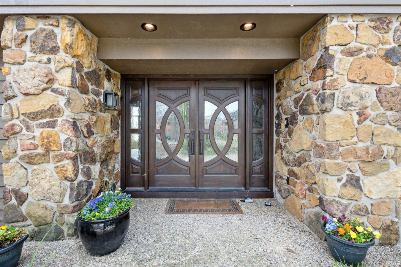 Elkhart, Indiana, 46514-4632, United States, 4 Bedrooms Bedrooms, ,4 BathroomsBathrooms,Residential,For Sale,1922227