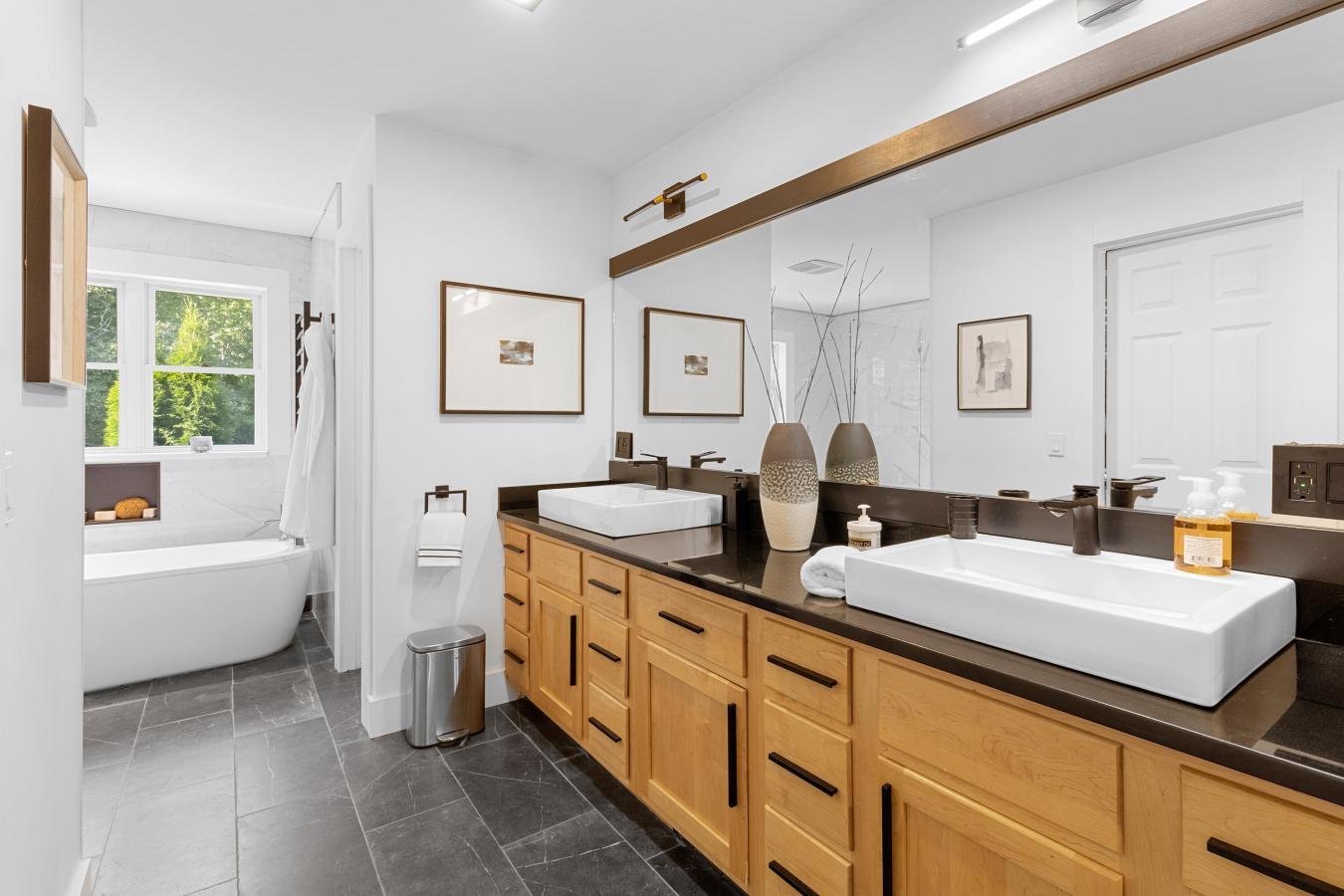 Stockton Springs, Waldo, 04981, United States, 3 Bedrooms Bedrooms, ,2 BathroomsBathrooms,Residential,For Sale,1922226